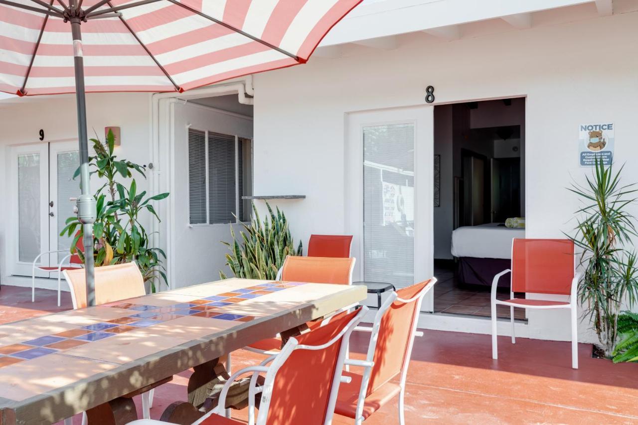 Float - Adults Only 3* Palm Springs