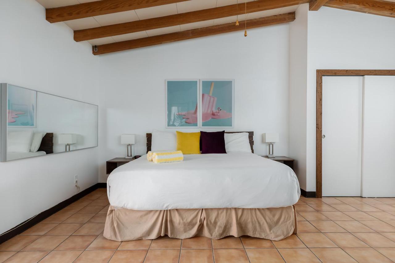 Float - Adults Only Hotel